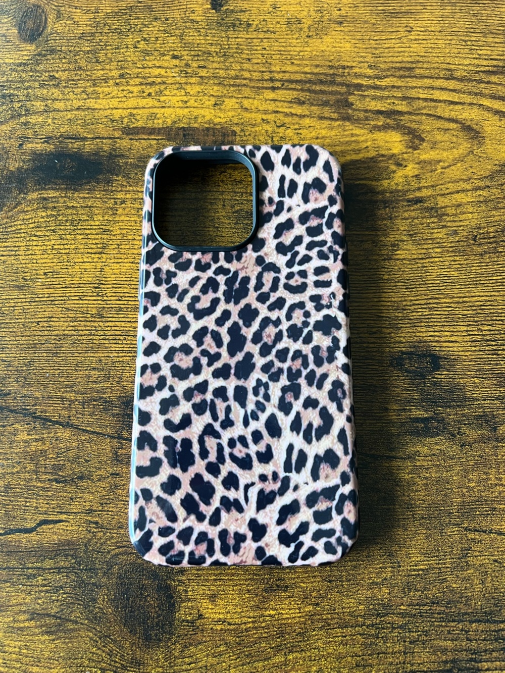 Leopard Print Phone Case - Tan/Black